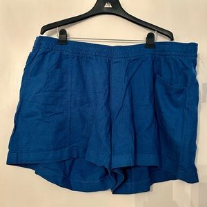 NWT Old Navy relaxed fit shorts